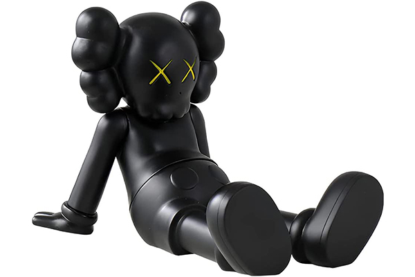 KAWS 公仔